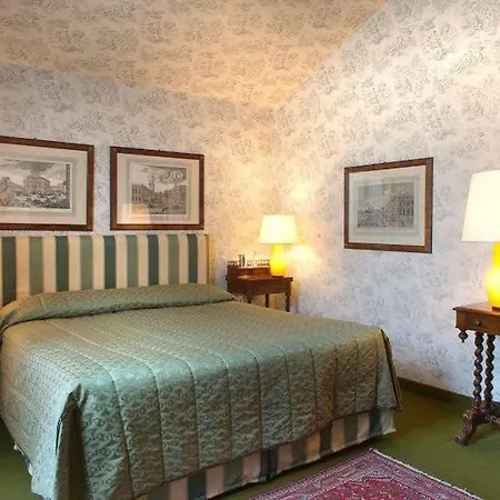 Grand Duchi D'aosta Трієст