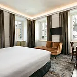 酒店 杜奇德奥斯塔大酒店 5*