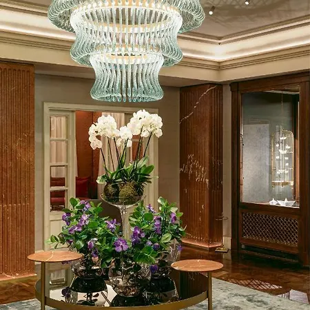 Grand Duchi D'aosta Hotel