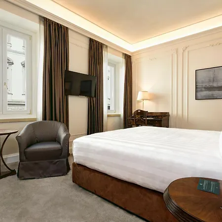 Hotel Grand Duchi D'aosta 5*