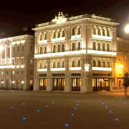 杜奇德奥斯塔大酒店 5* 的里雅斯特