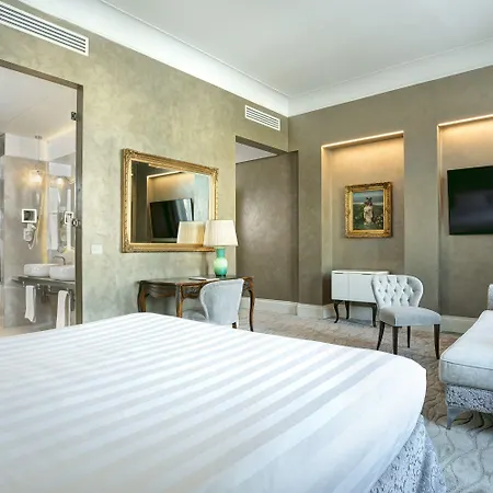 杜奇德奥斯塔大酒店 酒店 5*