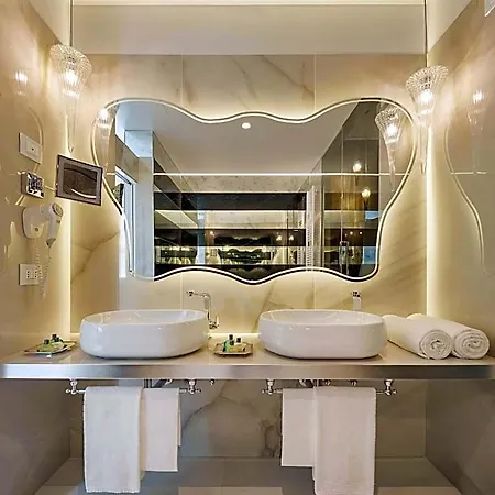Hotel Grand Duchi D'aosta 5*
