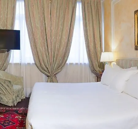 Grand Duchi D'aosta Otel