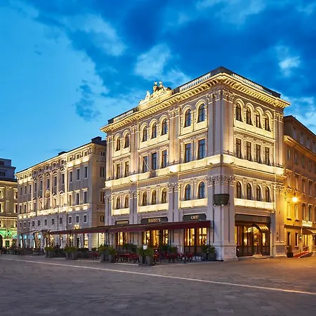 杜奇德奥斯塔大酒店 5*