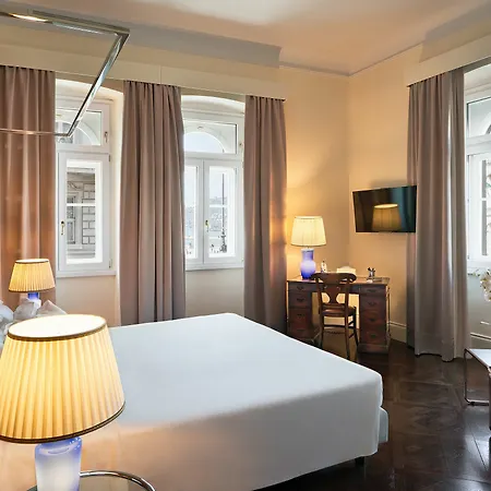 Hotel Grand Duchi D'aosta 5*